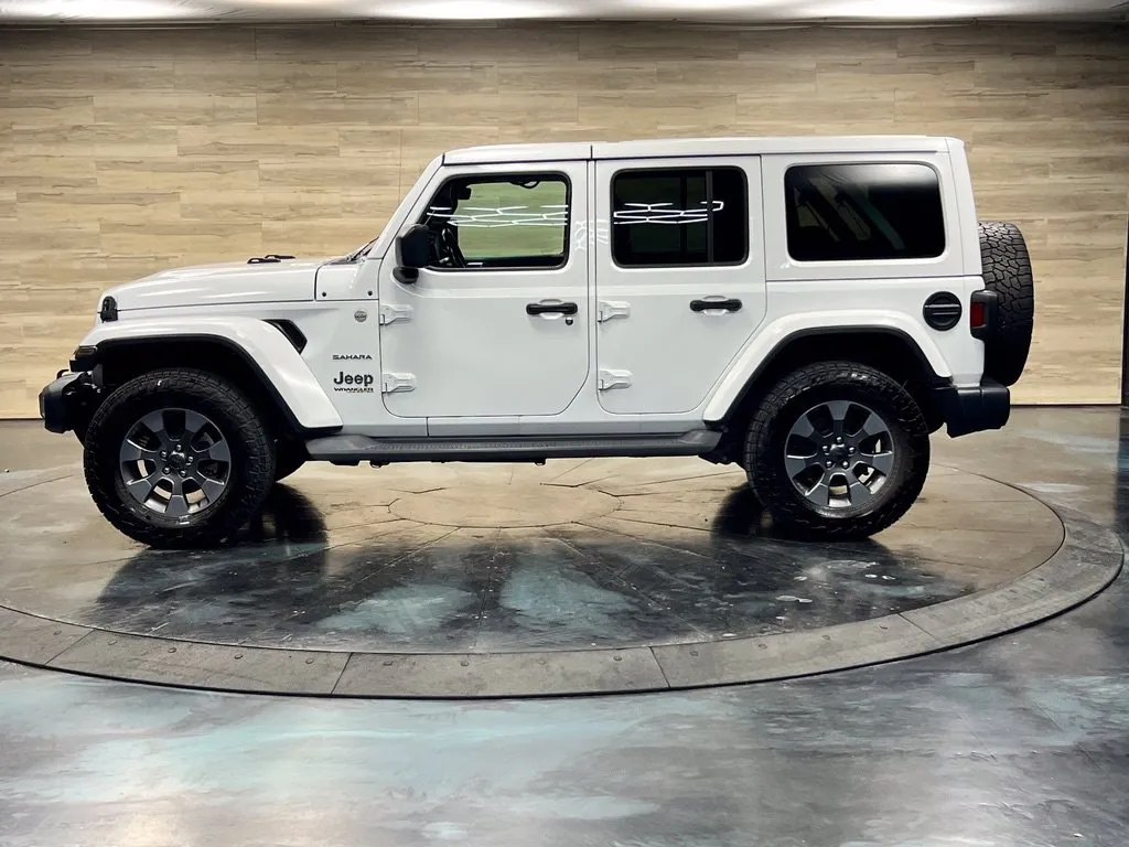 Jeep Wrangler photo 24
