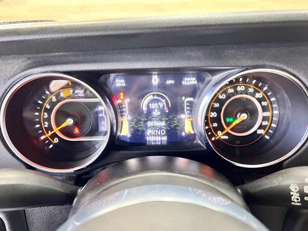 Jeep Wrangler photo 25