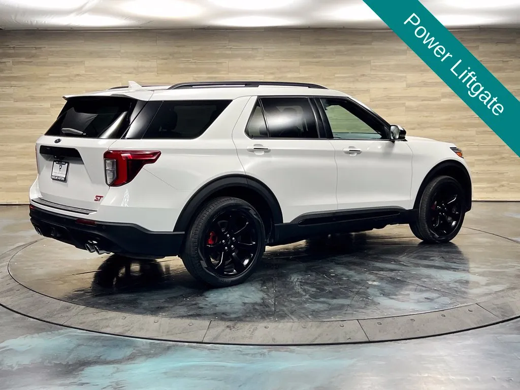 Ford Explorer photo 13