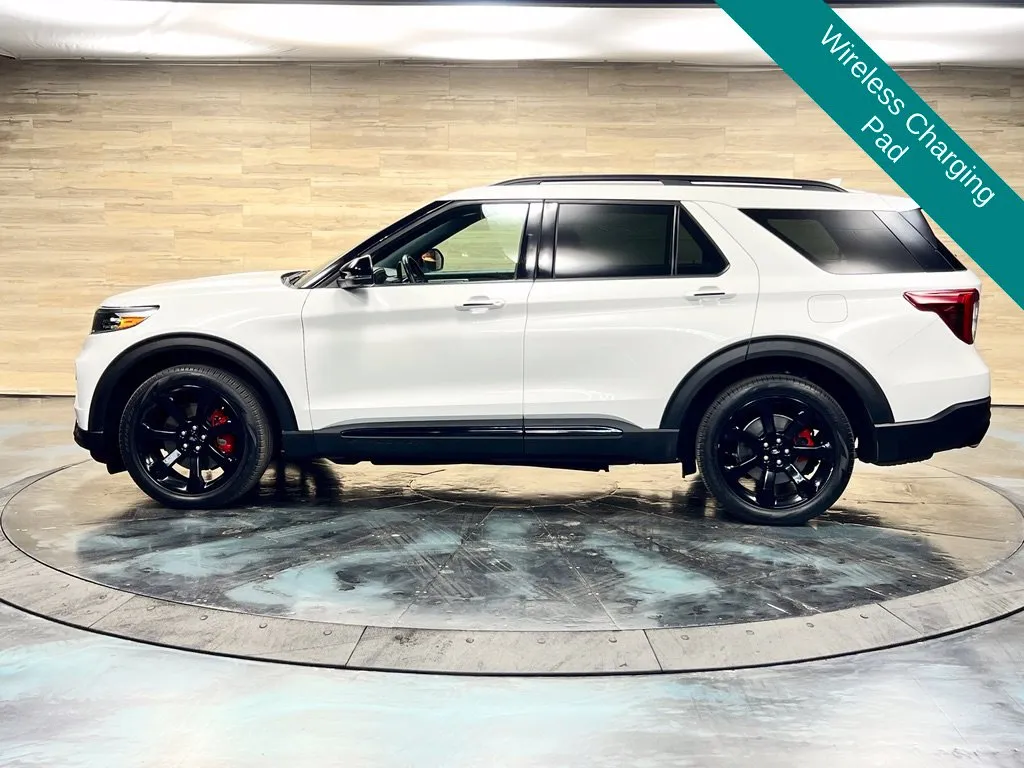 Ford Explorer photo 26