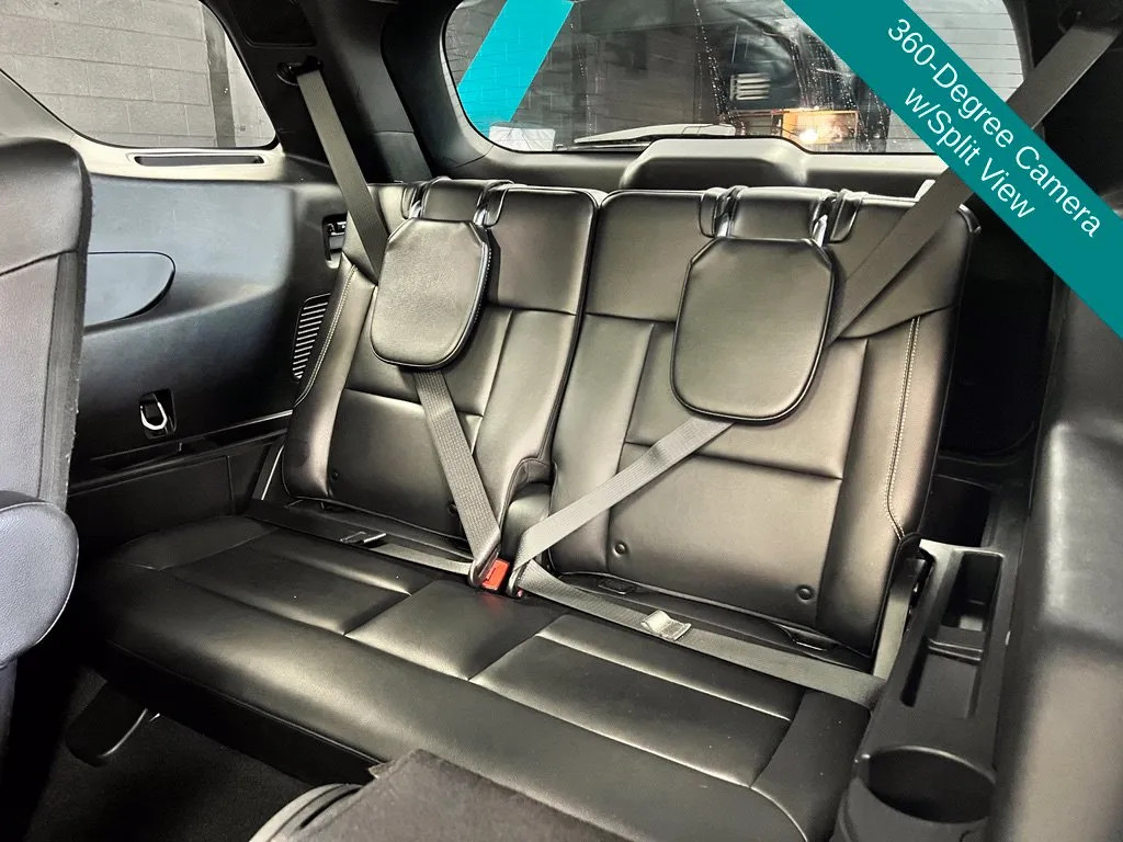 Ford Explorer photo 17