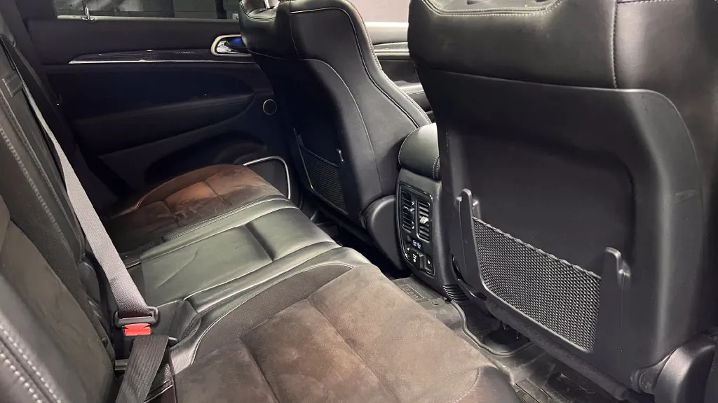 Jeep Grand Cherokee photo 19