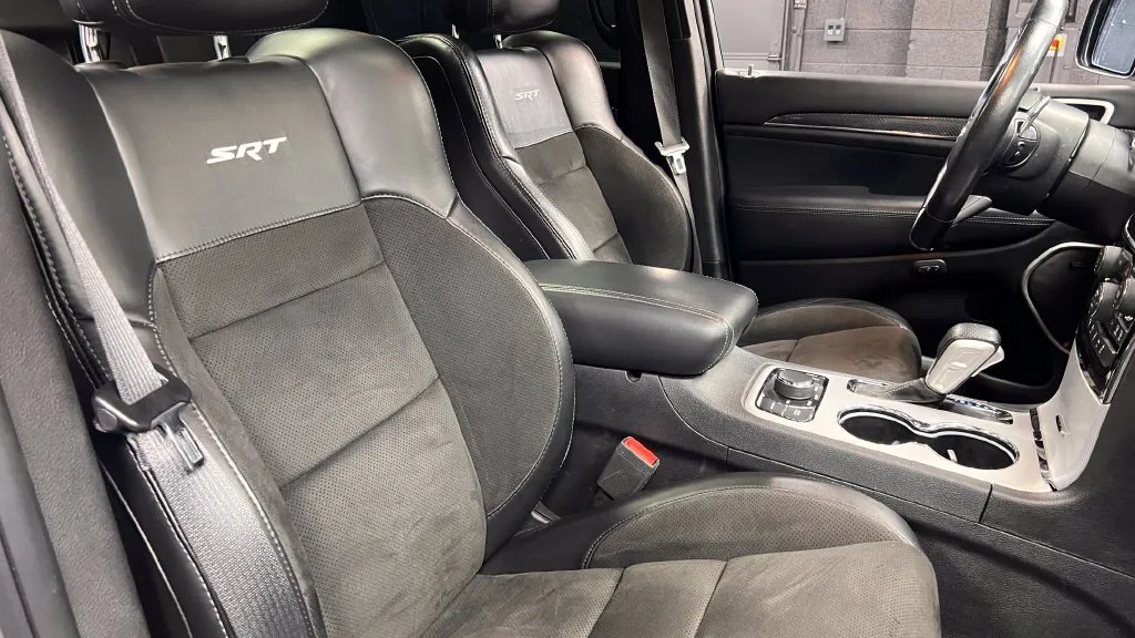 Jeep Grand Cherokee photo 6
