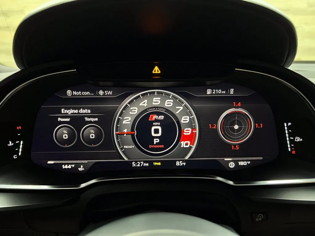 Audi R8 photo 19