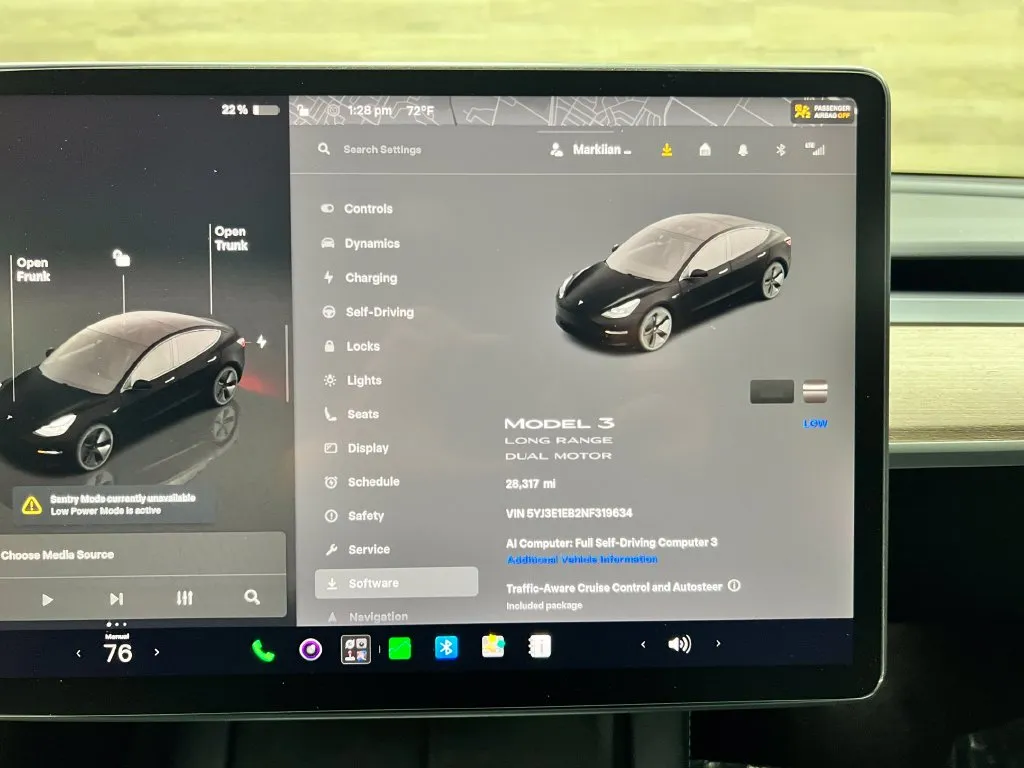 Tesla Model 3 photo 3