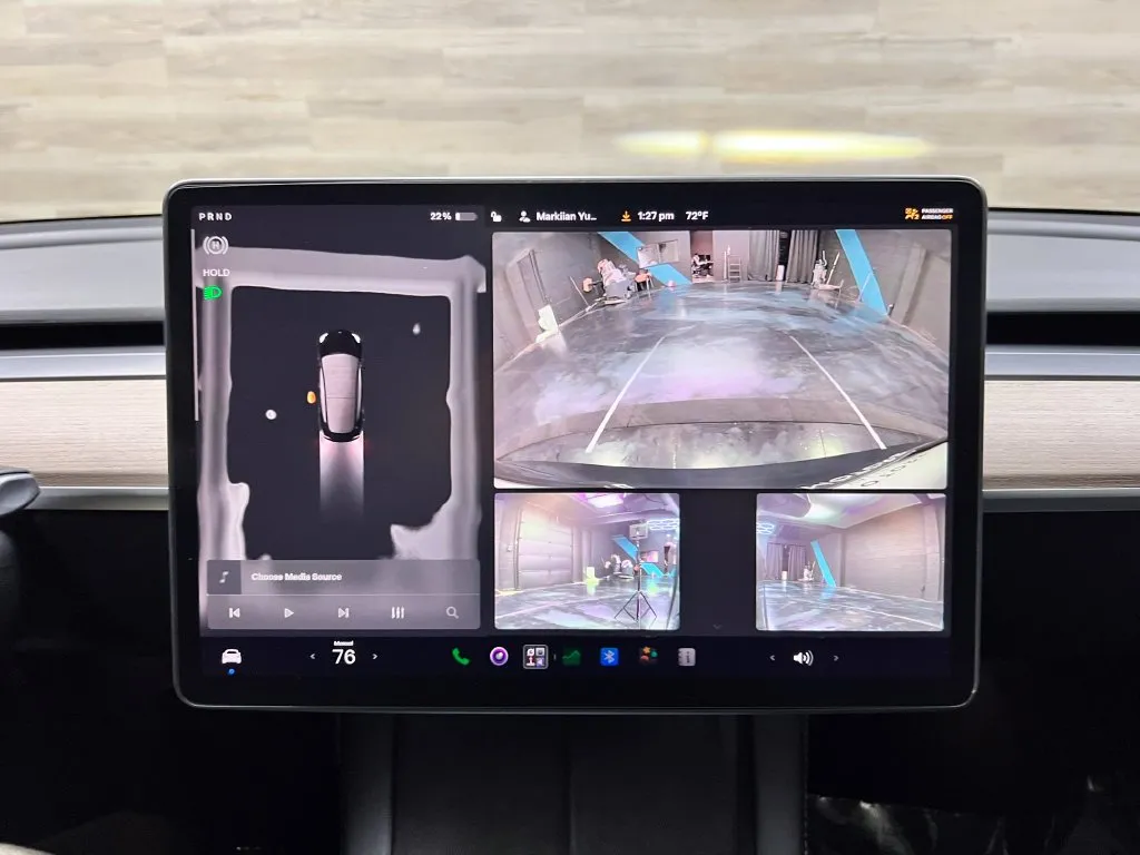 Tesla Model 3 photo 12