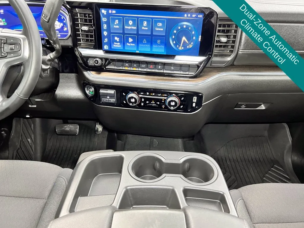 Chevrolet Silverado photo 13