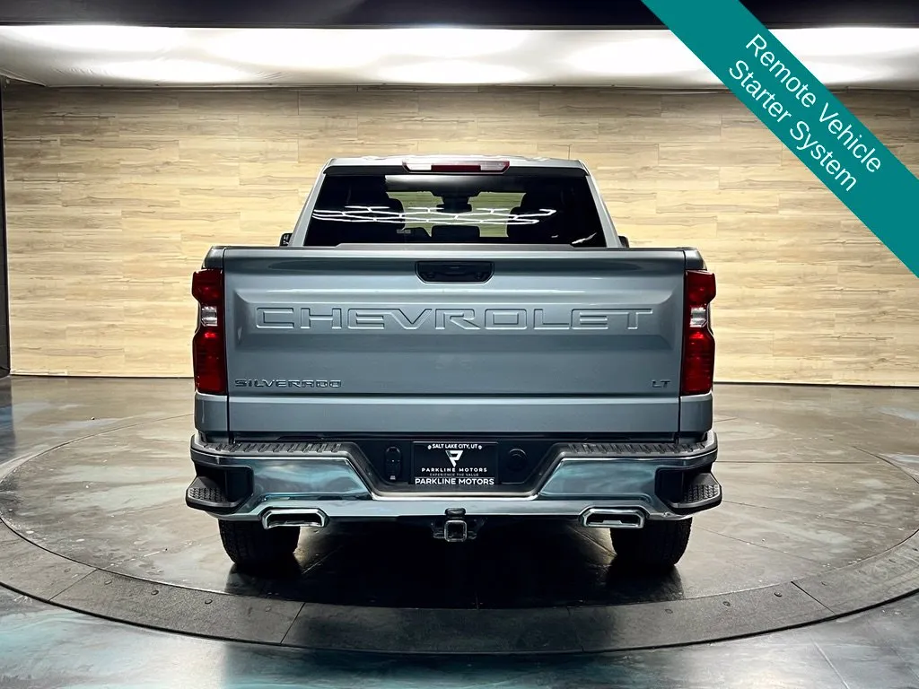 Chevrolet Silverado photo 18