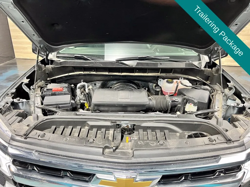 Chevrolet Silverado photo 9