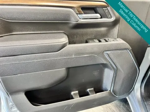 Chevrolet Silverado photo 23