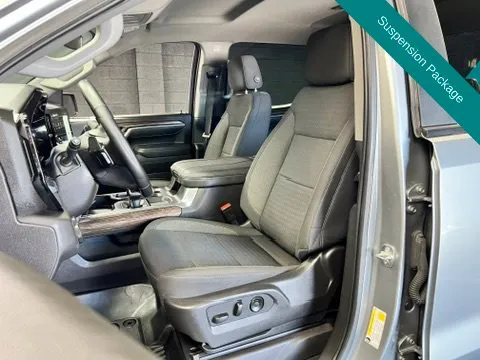 Chevrolet Silverado photo 6