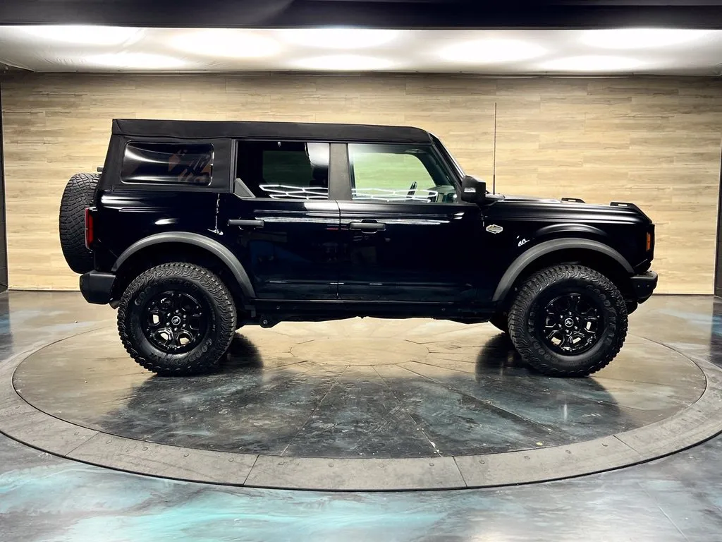 Ford Bronco photo 21
