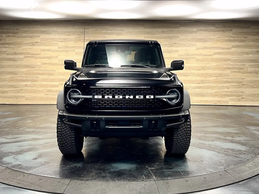 Ford Bronco photo 8