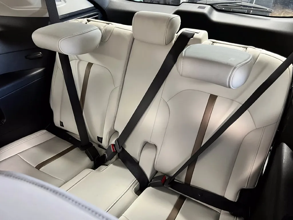Mazda CX-90 photo 20