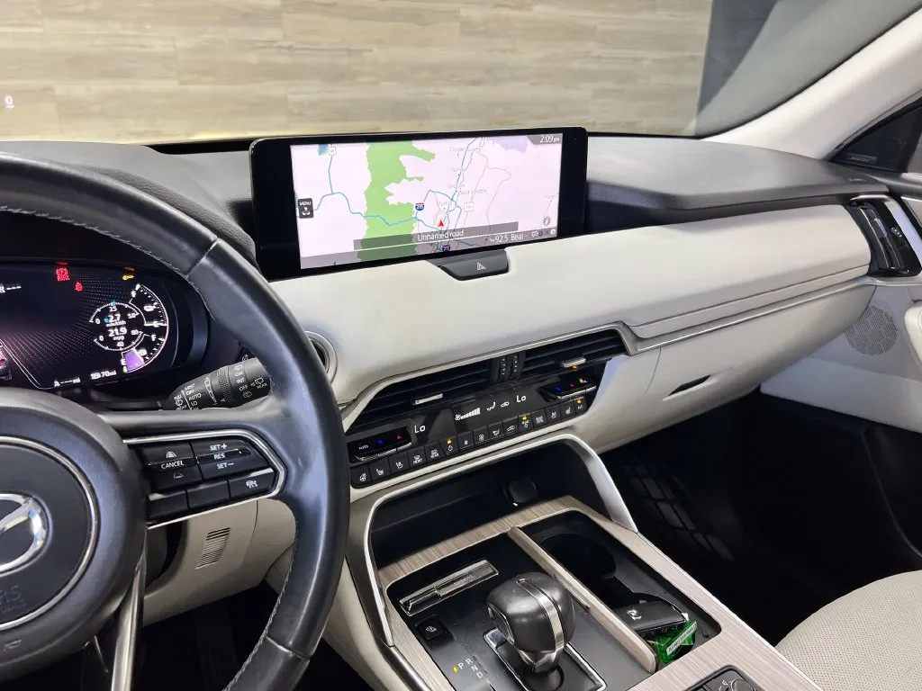 Mazda CX-90 photo 9