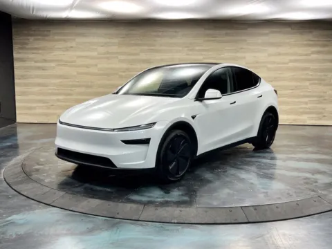 More photos of 2026 Tesla Model Y Long Range at Parkline Motors, UT