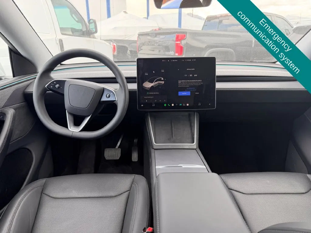 Tesla Model Y photo 6