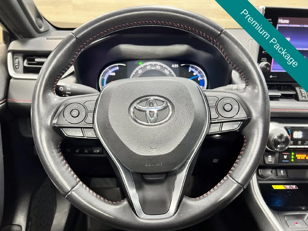 Toyota RAV4 photo 3