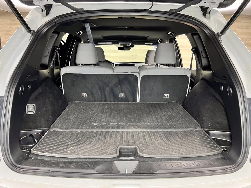 Honda Passport photo 18