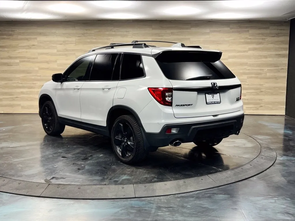 Honda Passport photo 11