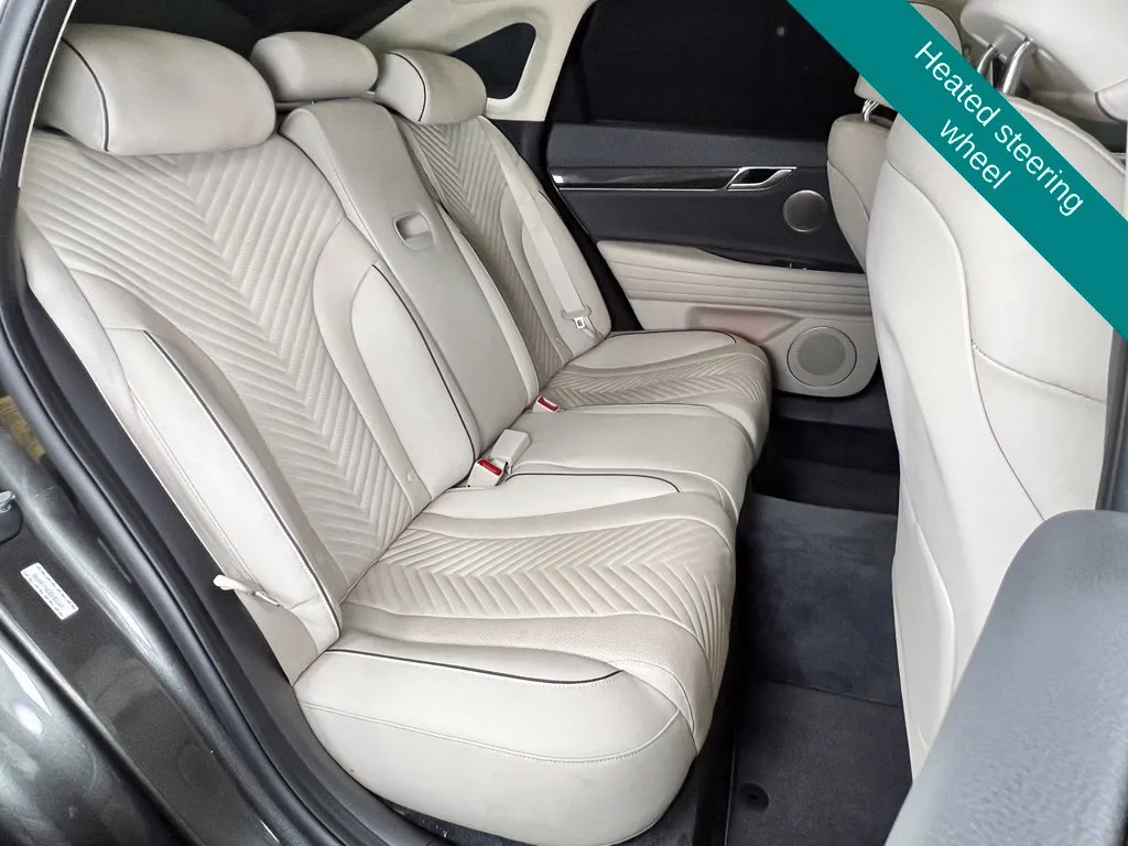 Genesis G80 photo 13