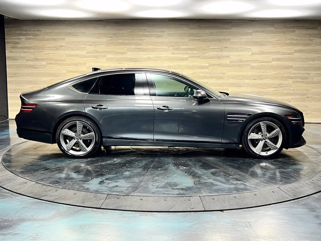 Genesis G80 photo 25