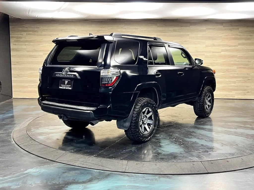 Toyota 4Runner photo 15