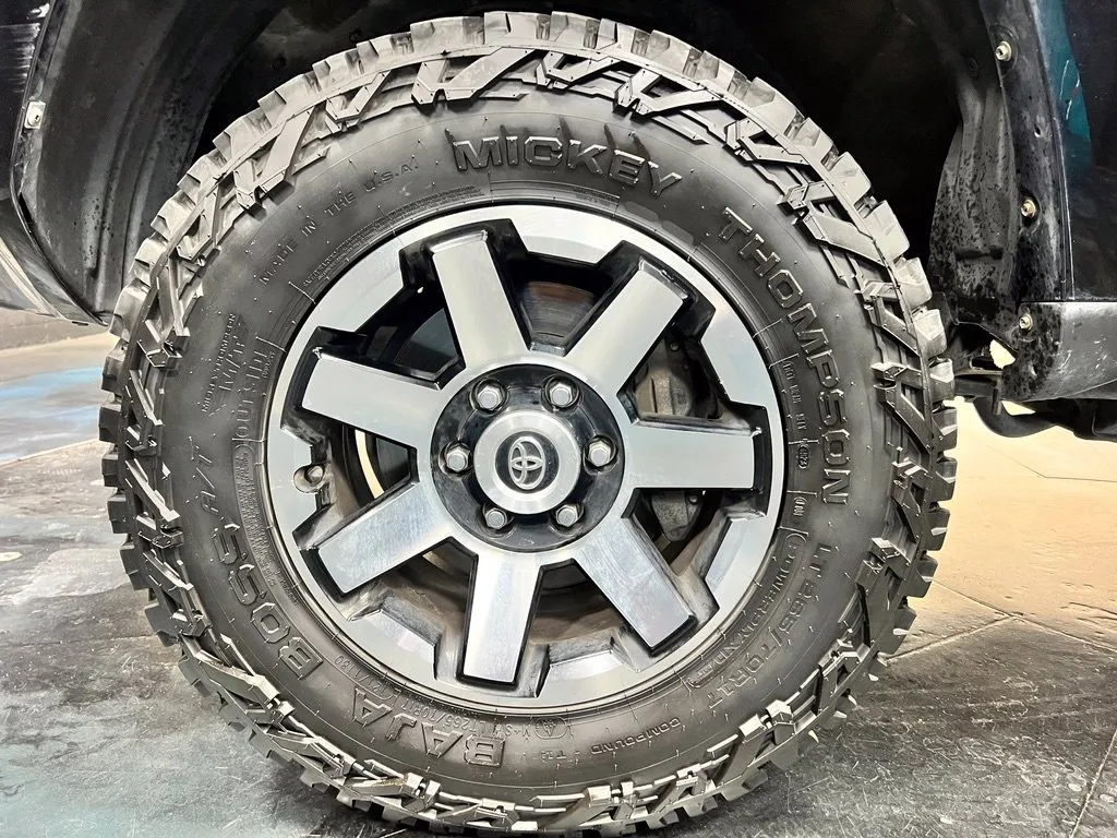 Toyota 4Runner photo 16