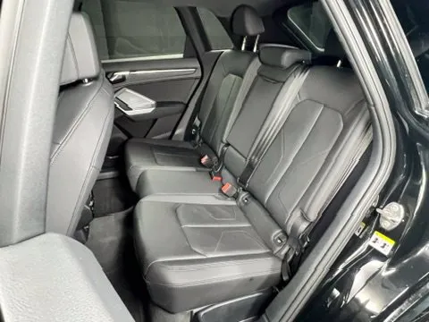 Audi Q3 photo 12