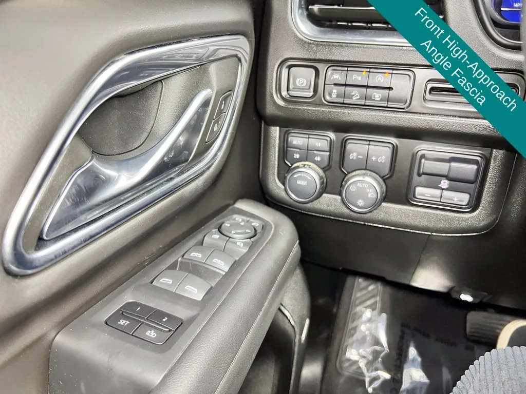 Chevrolet Suburban photo 25