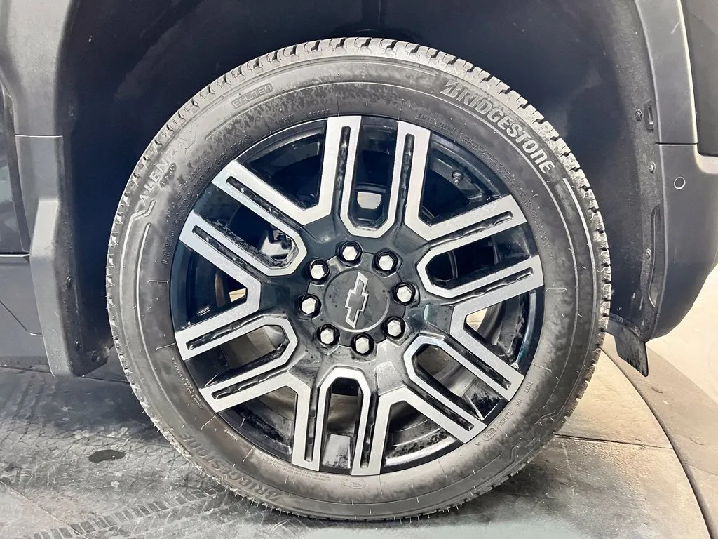 Chevrolet Silverado photo 22