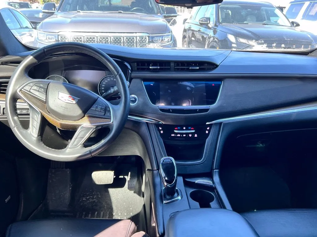 Cadillac XT5 photo 6