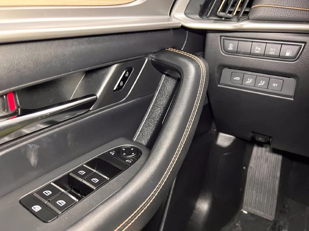 Mazda CX-90 photo 16