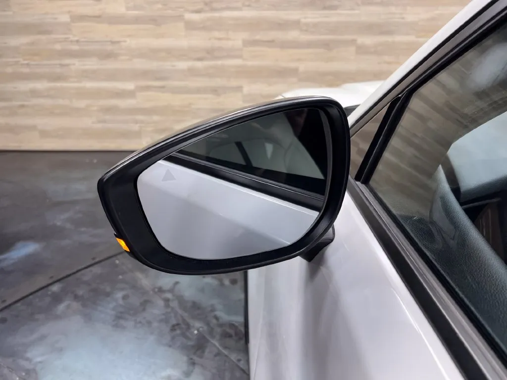 Mazda CX-90 photo 33