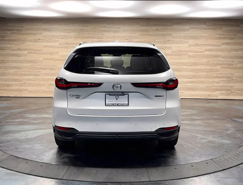 Mazda CX-90 photo 26