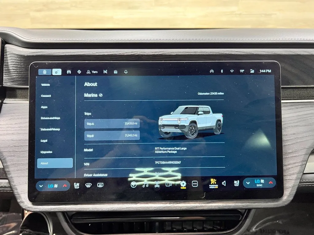 Rivian R1T photo 18