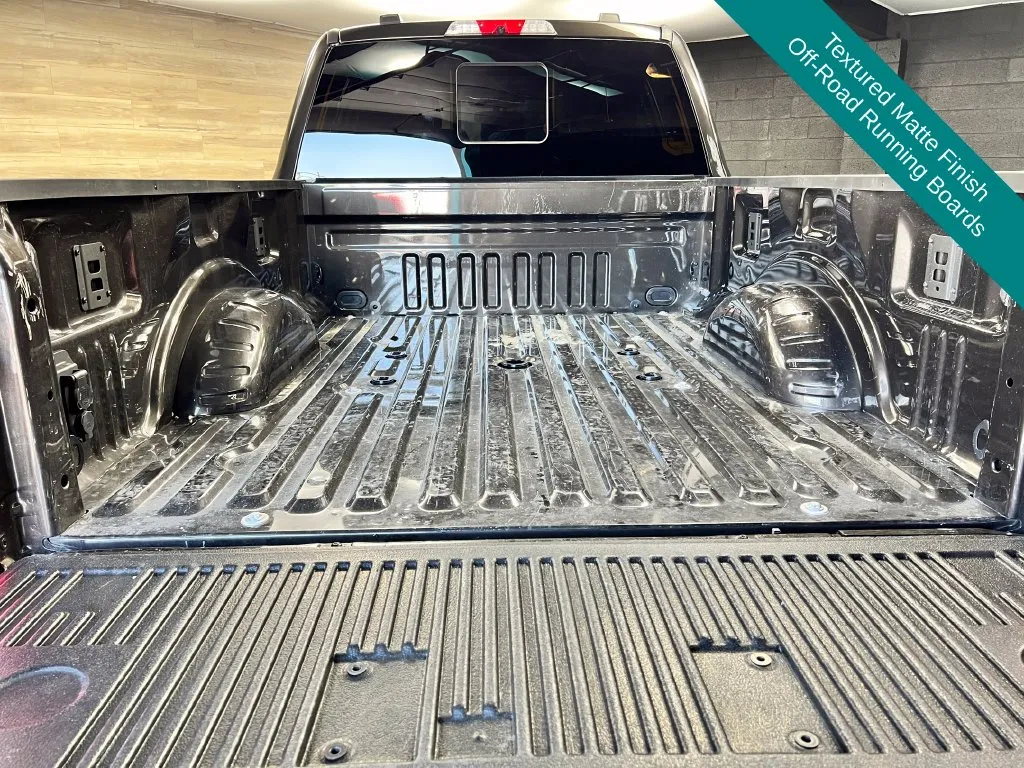 Ford F-250SD photo 24