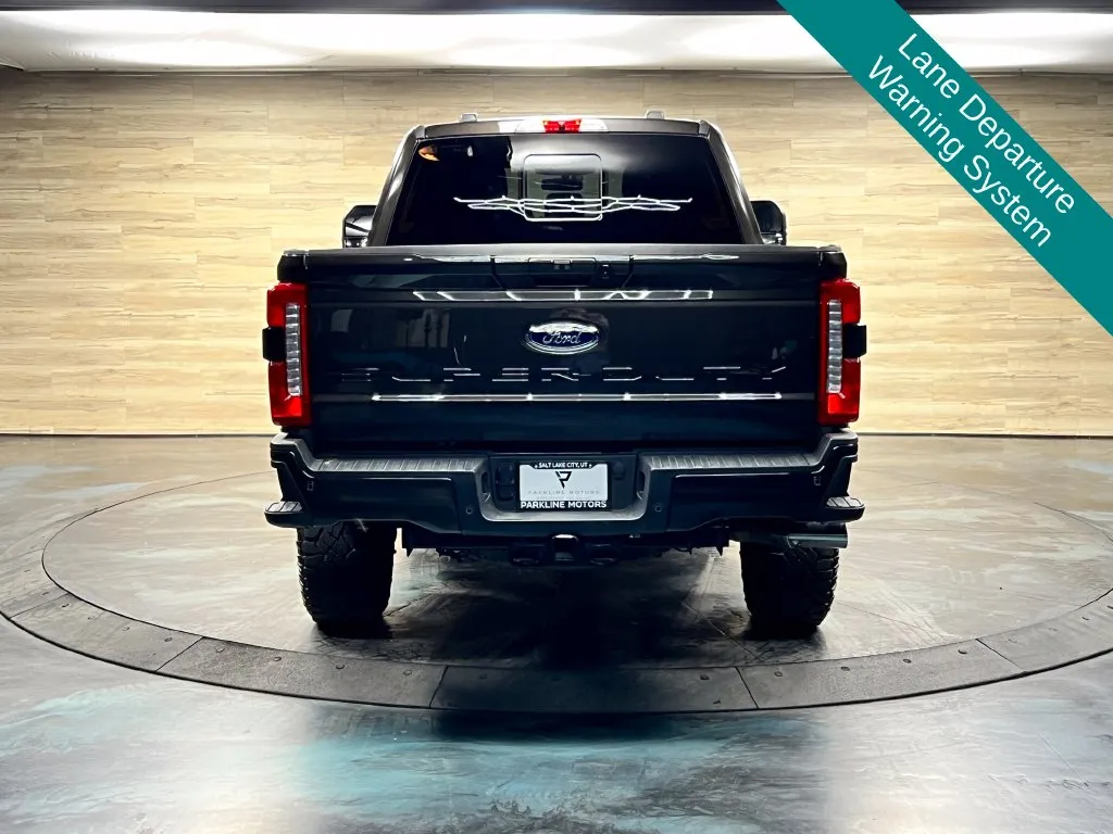 Ford F-250SD photo 18