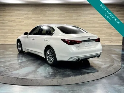 Infiniti Q50 photo 8