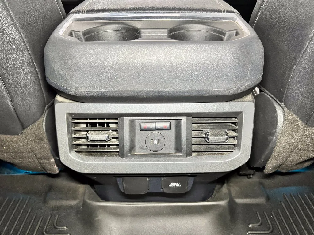 Ford F-250SD photo 21