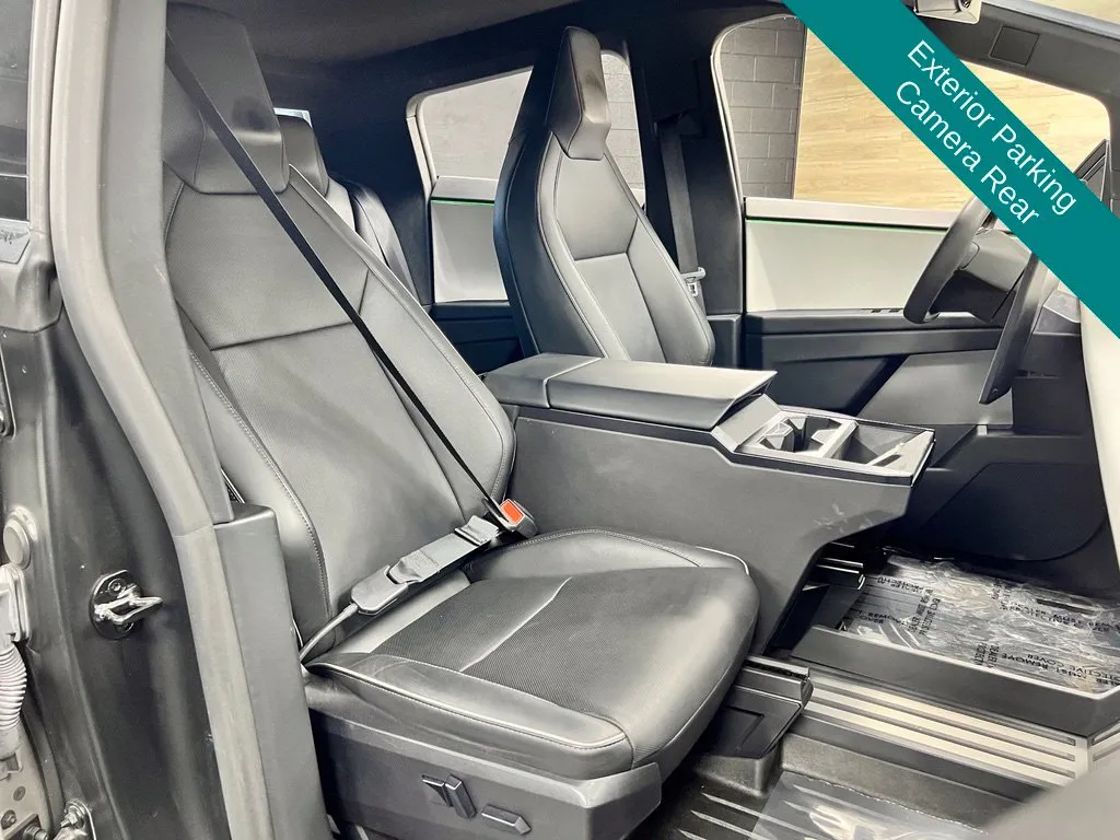 Tesla Cybertruck photo 7