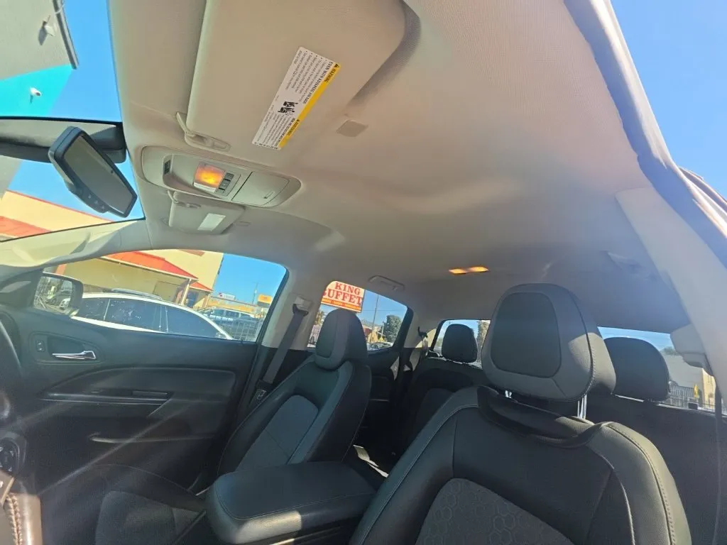 Chevrolet Colorado photo 3