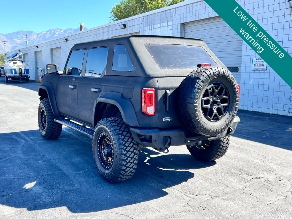 Ford Bronco photo 4