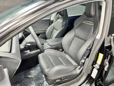Tesla Model 3 photo 6