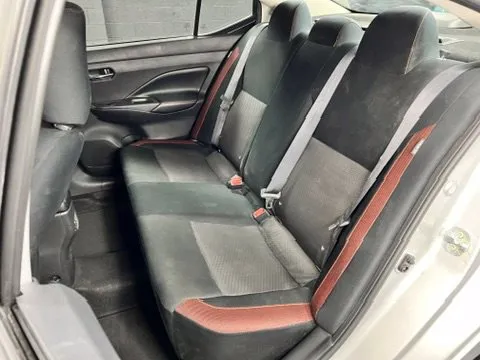 Nissan Versa photo 16