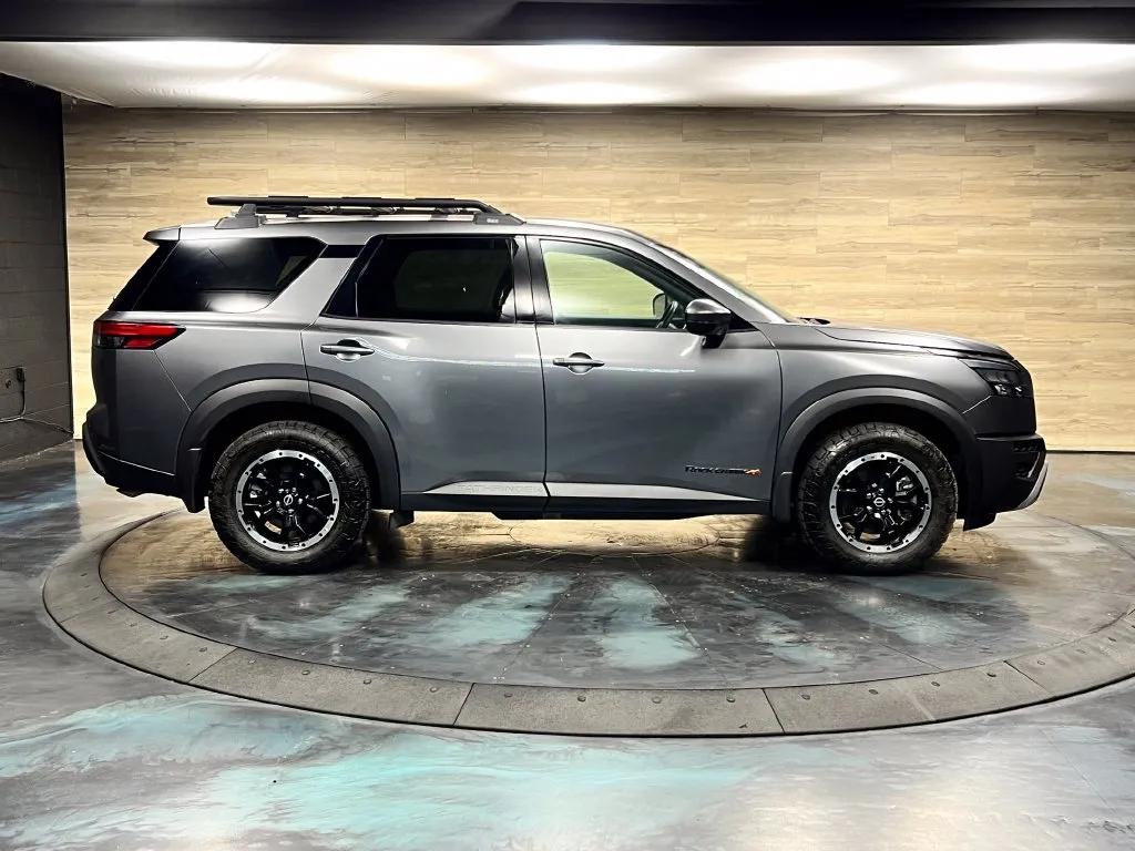 Nissan Pathfinder photo 23