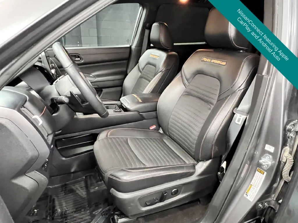 Nissan Pathfinder photo 6