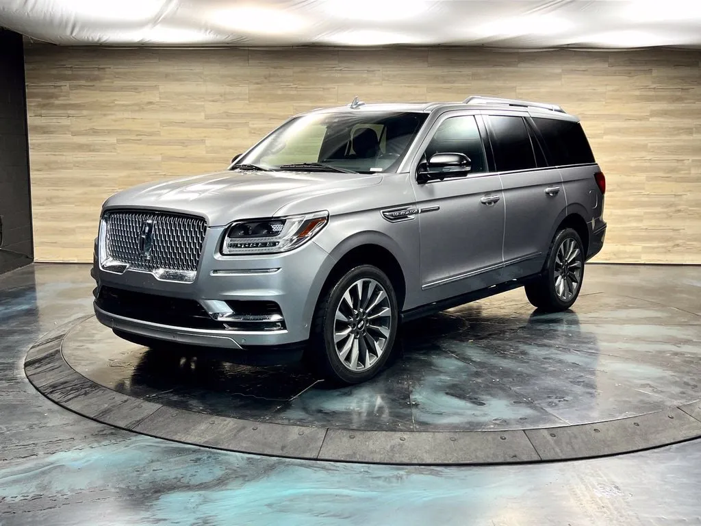Lincoln Navigator photo 4