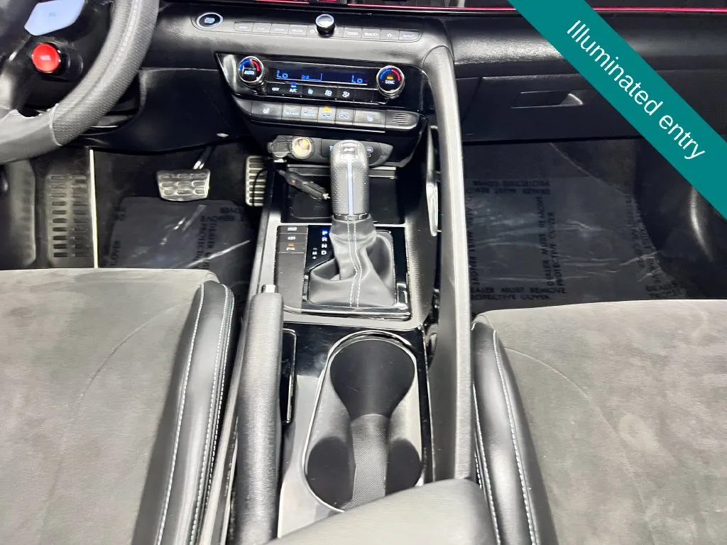 Hyundai Elantra photo 13
