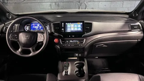 More photos of 2023 Honda Passport EX-L at Parkline Motors, UT